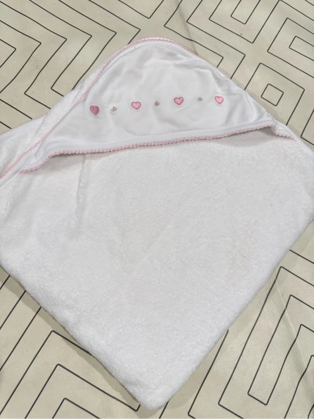 Kissy Kissy Hooded Bath Towel